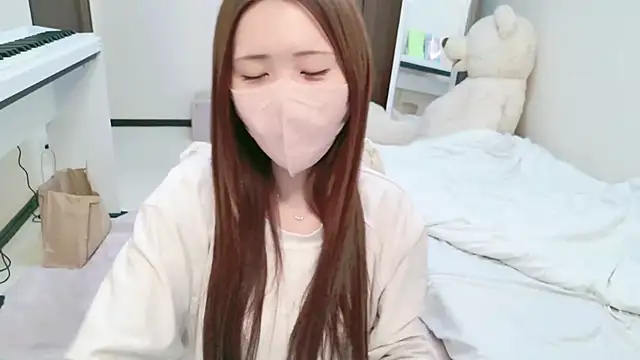 Snapshot of -SHINON- chatting on 02-28-25, 01:25 -SHINON- online show from 02-28-25, 01:25