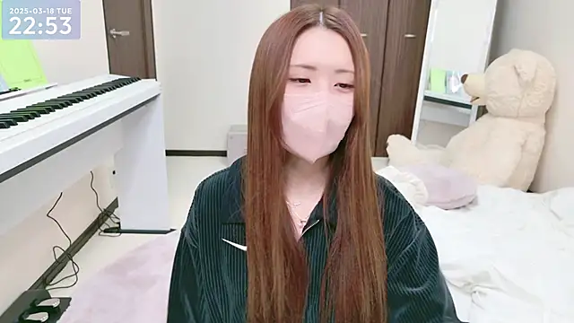 Snapshot of -SHINON- chatting on 03-18-25, 01:55 -SHINON- online show from 03-18-25, 01:55