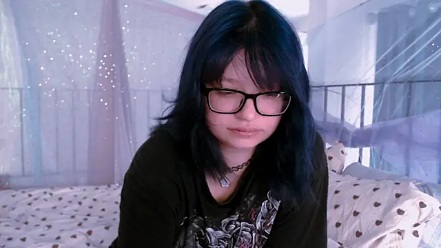 Snapshot of candy_lina chatting on 06-26-26, 08:09 candy lina online show from 06-26-26, 08:09