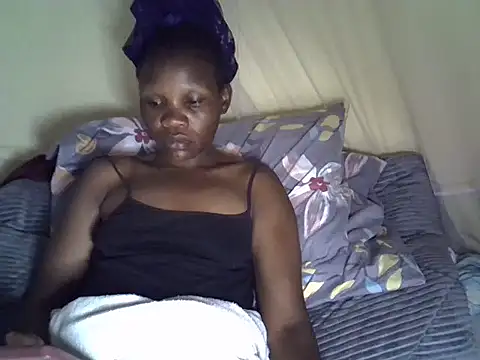 Snapshot of Sweet_serah chatting on 03-23-26, 03:28 Sweet serah online show from 03-23-26, 03:28