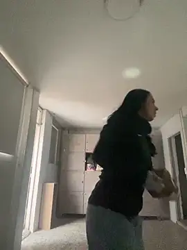 Zara dulce online show from 02-20-26, 12:07