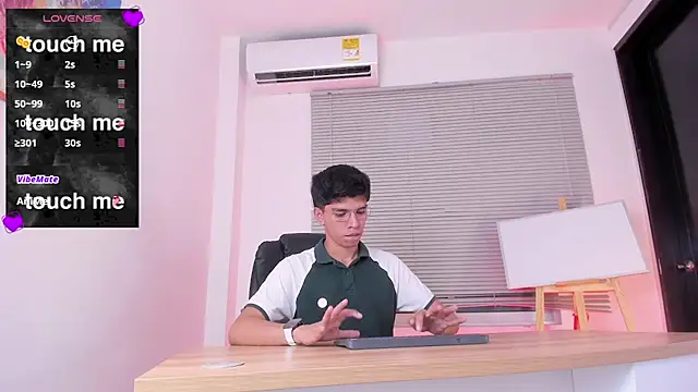 Santy carrington online show from 04-07-26, 08:43