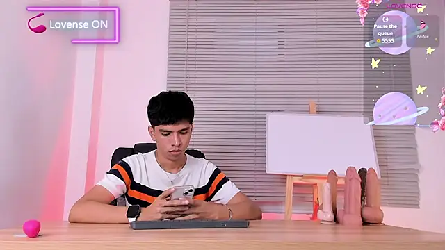 Santy carrington online show from 04-06-26, 08:54