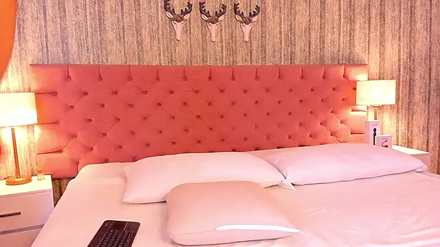 Snapshot of EvelinMyers chatting on 02-07-26, 01:08 EvelinMyers online show from 02-07-26, 01:08