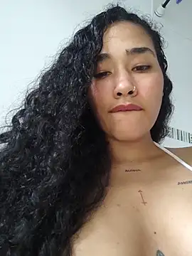 Snapshot of jaderossxx chatting on 07-14-26, 04:13 jaderossxx online show from 07-14-26, 04:13