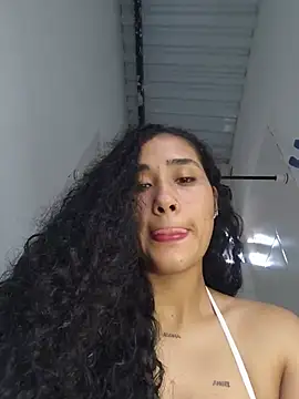 Snapshot of jaderossxx chatting on 06-22-26, 03:42 jaderossxx online show from 06-22-26, 03:42
