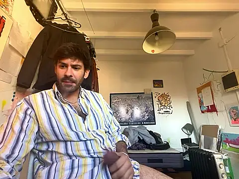 Snapshot of xxlbarcelona chatting on 04-02-26, 08:43 xxlbarcelona online show from 04-02-26, 08:43