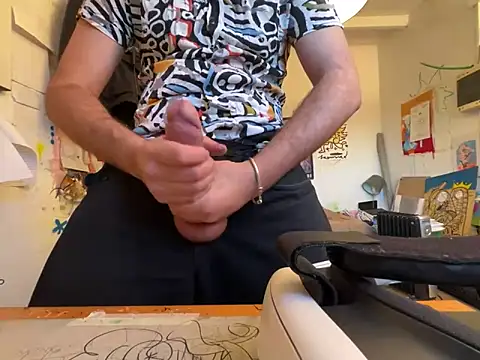 Snapshot of xxlbarcelona chatting on 04-07-26, 05:48 xxlbarcelona online show from 04-07-26, 05:48