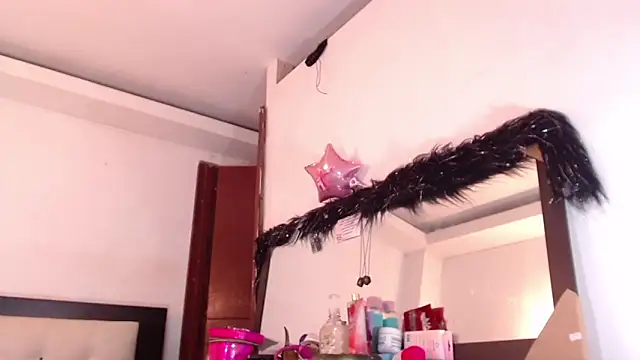 DaniBoom12 online show from 02-14-25, 02:12