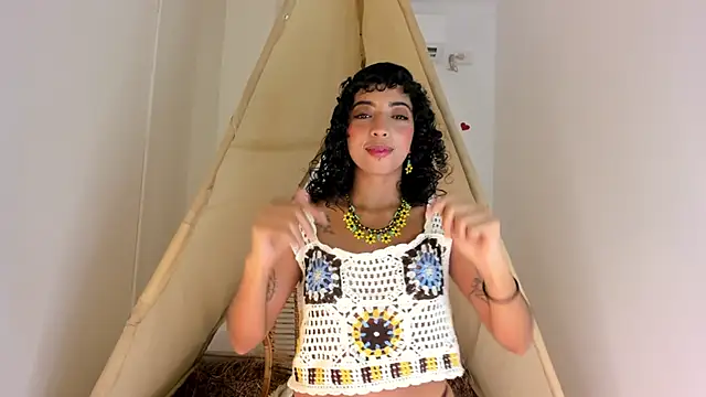 Ariella Ruiz online show from 10-25-25, 12:50