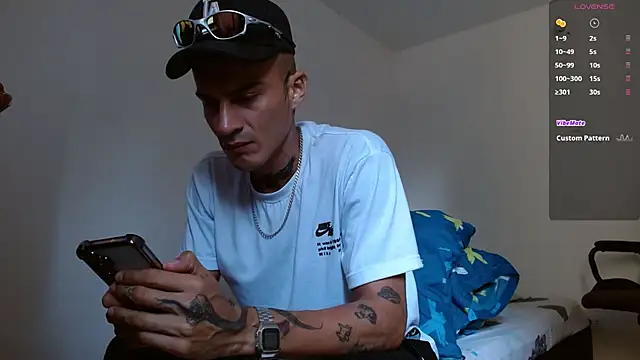 Snapshot of bray_hotboy777 chatting on 09-26-25, 02:24 bray hotboy777 online show from 09-26-25, 02:24
