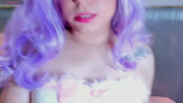 Snapshot of Vicky_Campbell_ chatting on 09-26-25, 12:17 Vicky Campbell online show from 09-26-25, 12:17