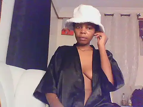 sweetanabella4 online show from 03-25-26, 05:40