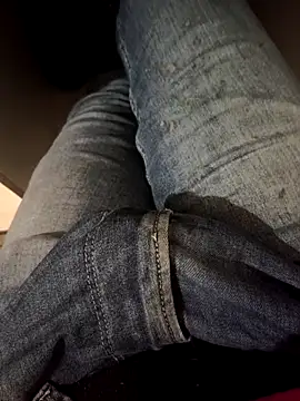 Snapshot of franko1987 chatting on 03-08-26, 05:22 franko1987 online show from 03-08-26, 05:22