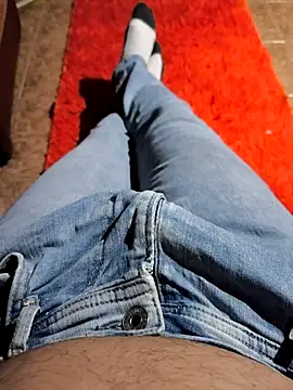 Snapshot of franko1987 chatting on 09-20-25, 01:21 franko1987 online show from 09-20-25, 01:21