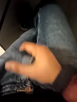 Snapshot of franko1987 chatting on 11-17-25, 05:44 franko1987 online show from 11-17-25, 05:44