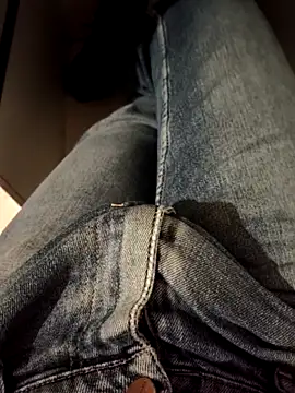 Snapshot of franko1987 chatting on 02-11-26, 04:45 franko1987 online show from 02-11-26, 04:45