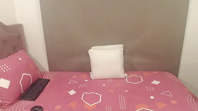 kimberlyjamexxx online show from 01-08-26, 03:45