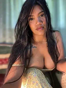 JennamartinyII online show from 01-15-25, 04:32