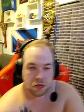 Snapshot of PupW0lfy chatting on 02-27-25, 04:32 PupW0lfy online show from 02-27-25, 04:32
