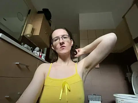 Milky hairy mommy online show from 12-18-25, 07:35