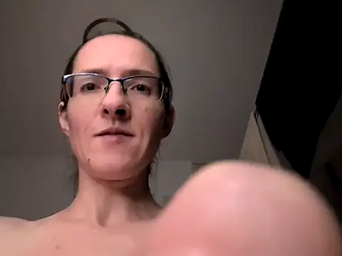Snapshot of Milky_hairy_mommy chatting on 03-18-25, 08:16 Milky hairy mommy online show from 03-18-25, 08:16