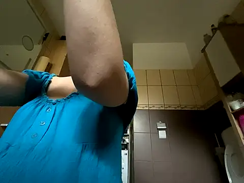 Milky hairy mommy online show from 11-21-25, 08:35