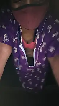 Snapshot of Tamil--Rani chatting on 02-21-25, 06:04 Tamil--Rani online show from 02-21-25, 06:04