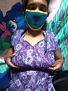 Snapshot of Tamil--Rani chatting on 03-15-25, 03:06 Tamil--Rani online show from 03-15-25, 03:06