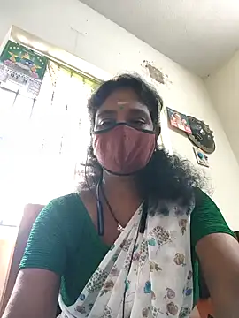 Snapshot of Tamil--Rani chatting on 02-14-25, 07:07 Tamil--Rani online show from 02-14-25, 07:07