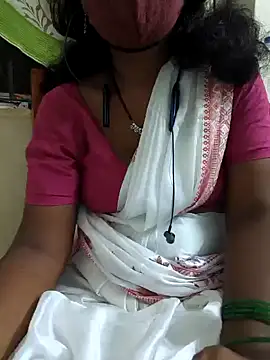 Snapshot of Tamil--Rani chatting on 02-16-25, 03:27 Tamil--Rani online show from 02-16-25, 03:27