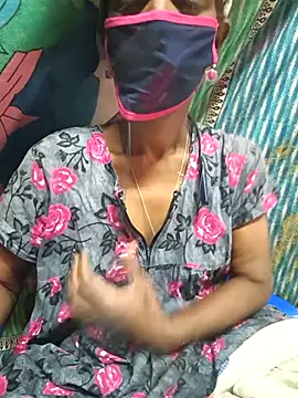 Snapshot of Tamil--Rani chatting on 10-01-25, 05:12 Tamil--Rani online show from 10-01-25, 05:12