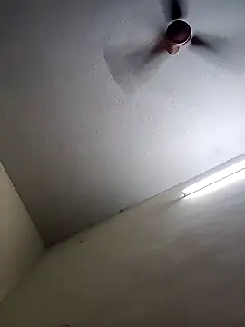 Snapshot of Tamil--Rani chatting on 02-22-25, 03:36 Tamil--Rani online show from 02-22-25, 03:36