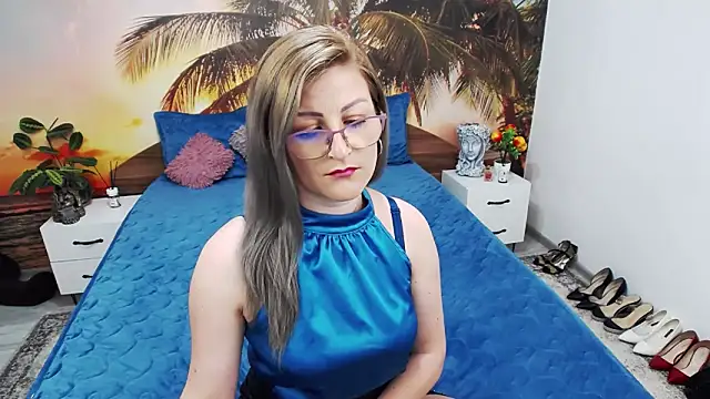 eviajoness online show from 02-12-25, 12:16
