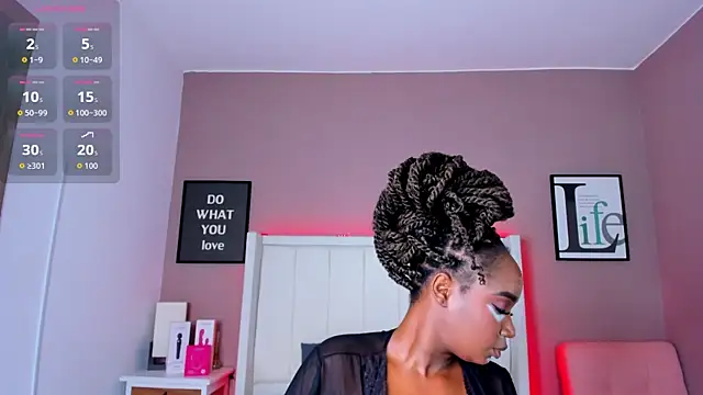 Britanymooree online show from 01-07-26, 07:30