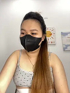 Snapshot of Odette68 chatting on 10-24-25, 01:15 Odette68 online show from 10-24-25, 01:15
