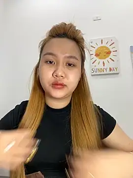 Snapshot of Odette68 chatting on 02-27-26, 01:06 Odette68 online show from 02-27-26, 01:06