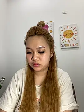 Snapshot of Odette68 chatting on 02-15-26, 07:51 Odette68 online show from 02-15-26, 07:51