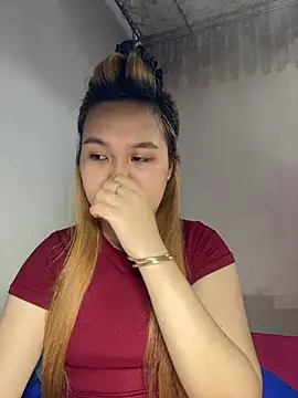 Odette68 online show from 06-17-26, 12:32