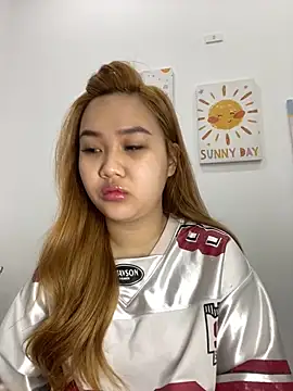 Snapshot of Odette68 chatting on 02-13-26, 01:16 Odette68 online show from 02-13-26, 01:16