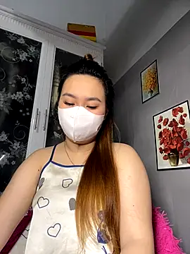 Snapshot of Odette68 chatting on 09-18-25, 02:47 Odette68 online show from 09-18-25, 02:47