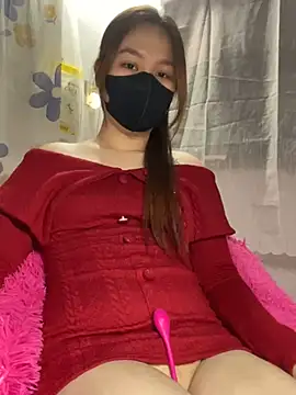 Snapshot of Odette68 chatting on 03-18-25, 04:51 Odette68 online show from 03-18-25, 04:51
