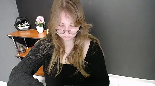 lady minx online show from 02-28-25, 10:30
