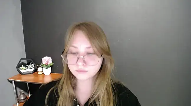 lady minx online show from 02-24-25, 10:26