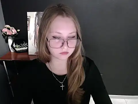 lady minx online show from 10-07-25, 06:36