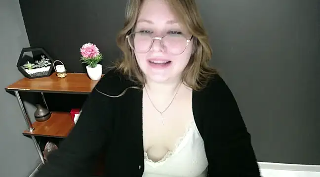 lady minx online show from 02-14-25, 10:38