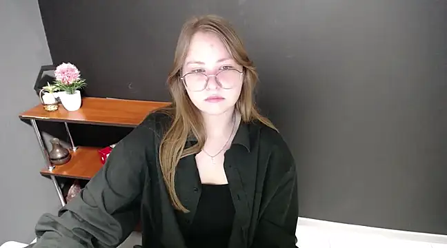 lady minx online show from 02-26-25, 07:23