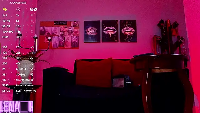 selena rogue online show from 11-04-25, 11:25