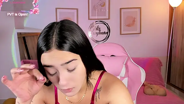 Veronica isaza   online show from 10-28-25, 12:48