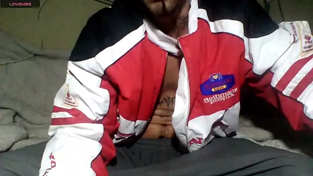 Snapshot of sellvageria chatting on 05-31-26, 08:20 sellvageria online show from 05-31-26, 08:20